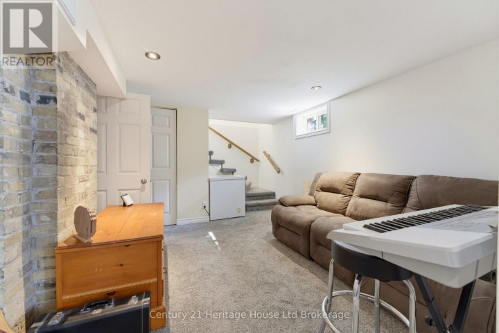 Photo 20 at 164 Sydenham Street, Woodstock - North, Woodstock
