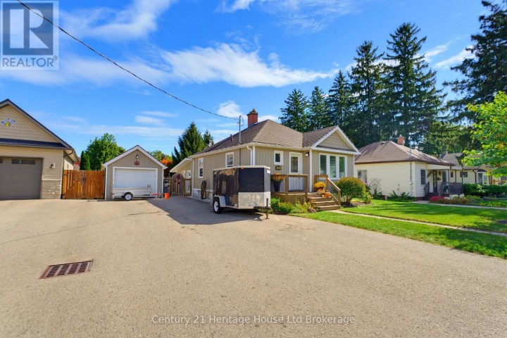 Photo 6 at 164 Sydenham Street, Woodstock - North, Woodstock