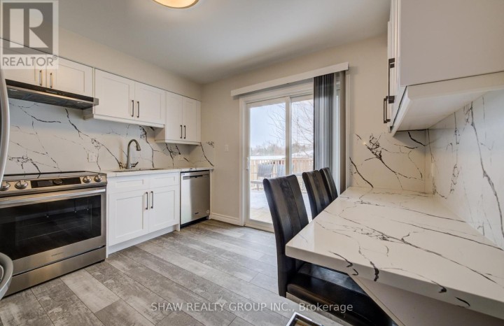 Photo 11 at 271 W College Street, Waterford, Norfolk County