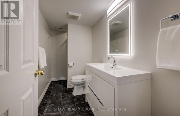 Photo 26 at 271 W College Street, Waterford, Norfolk County