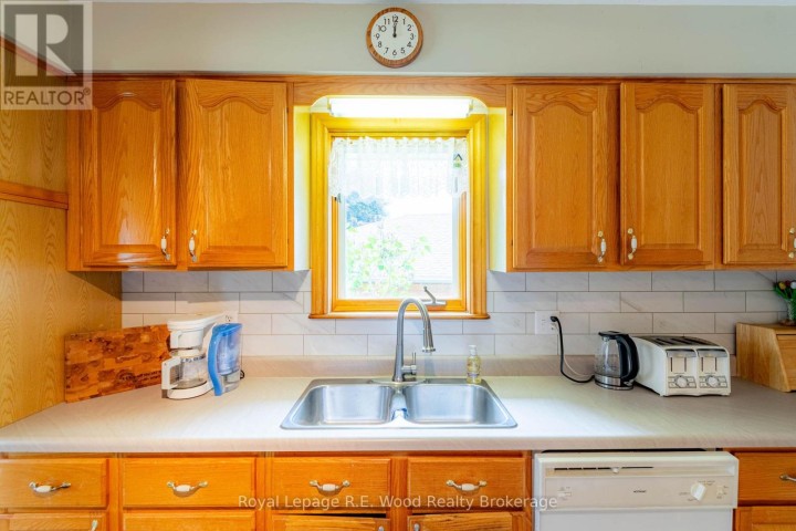 Photo 11 at 48 Allen Street, Tillsonburg
