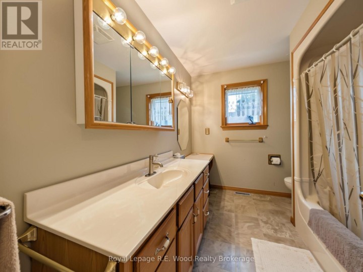Photo 12 at 48 Allen Street, Tillsonburg