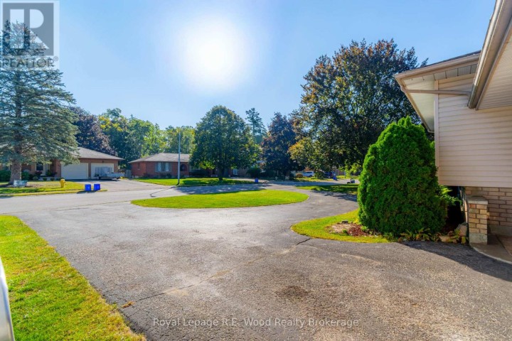 Photo 5 at 48 Allen Street, Tillsonburg