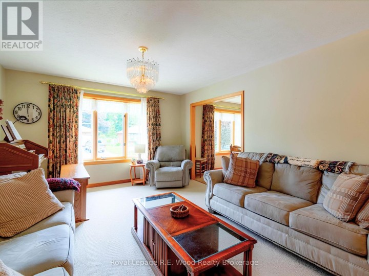 Photo 7 at 48 Allen Street, Tillsonburg