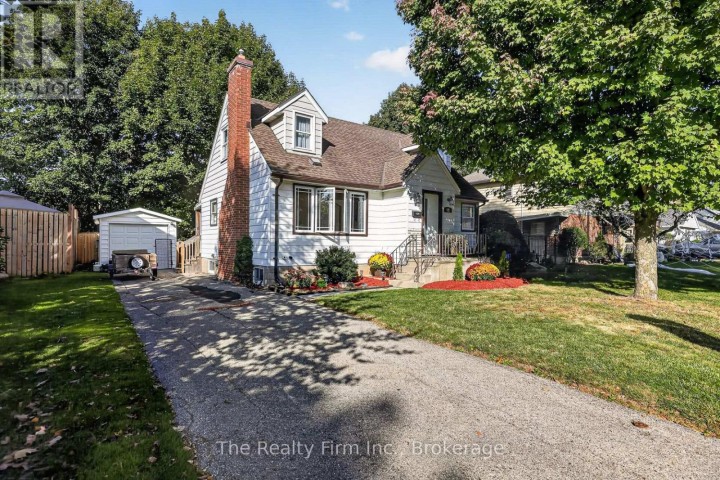Photo 1 at 325 N Victoria Street, Woodstock - North, Woodstock