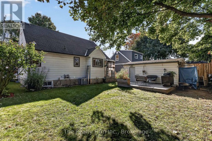 Photo 12 at 325 N Victoria Street, Woodstock - North, Woodstock