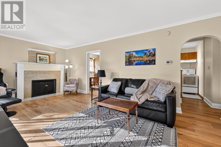 Photo 22 at 325 N Victoria Street, Woodstock - North, Woodstock