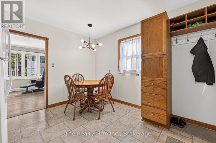 Photo 23 at 325 N Victoria Street, Woodstock - North, Woodstock
