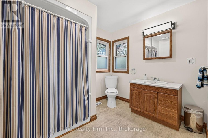 Photo 31 at 325 N Victoria Street, Woodstock - North, Woodstock