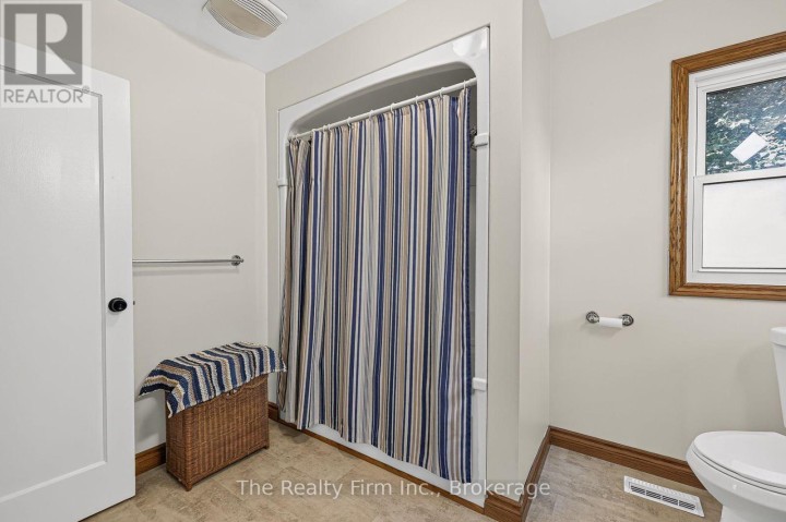 Photo 33 at 325 N Victoria Street, Woodstock - North, Woodstock
