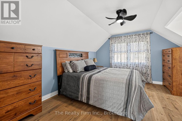 Photo 37 at 325 N Victoria Street, Woodstock - North, Woodstock