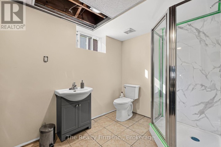Photo 45 at 325 N Victoria Street, Woodstock - North, Woodstock