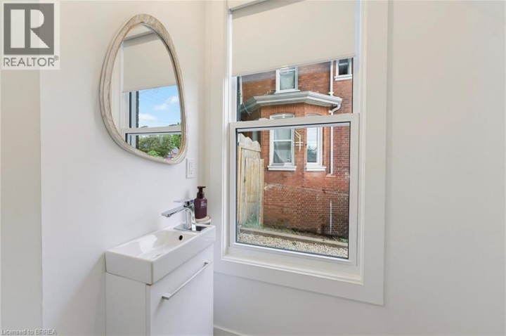 Photo 13 at 118 Clarence Street, East Ward, Brantford