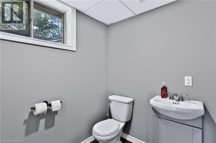 Photo 26 at 30 Janet Street, Fairview / Greenbrier, Brantford