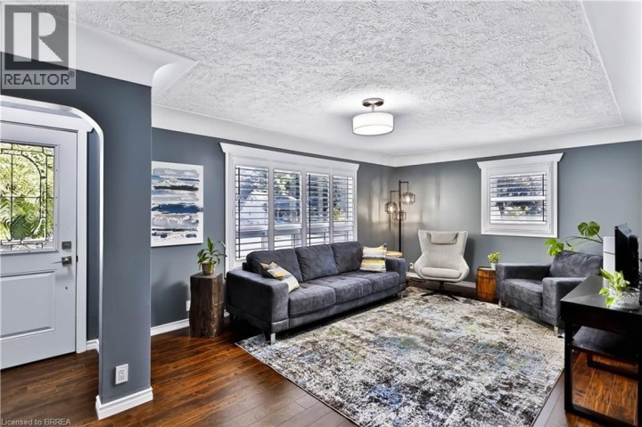 Photo 7 at 30 Janet Street, Fairview / Greenbrier, Brantford