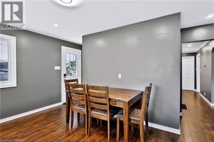 Photo 11 at 30 Janet Street, Fairview / Greenbrier, Brantford