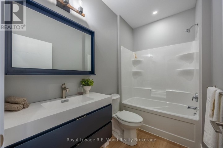 Photo 12 at 7 Sycamore Drive, Tillsonburg