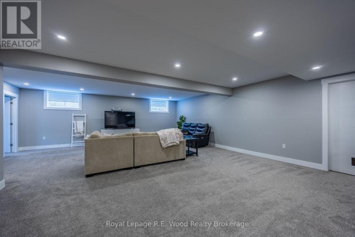 Photo 24 at 7 Sycamore Drive, Tillsonburg