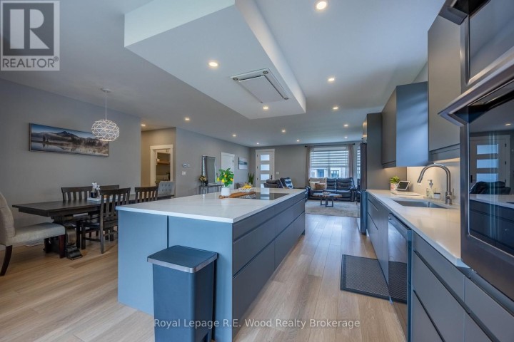 Photo 8 at 7 Sycamore Drive, Tillsonburg