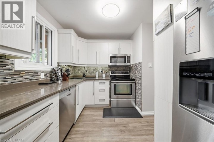 Photo 12 at 39 Magnolia Drive, Innerkip (Fair Grounds), Woodstock
