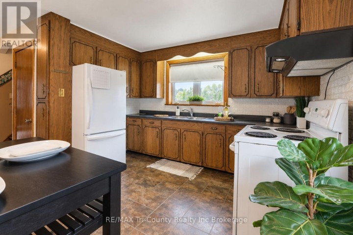 Photo 13 at 11475 Plank Road, Eden, Bayham