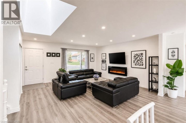 Photo 13 at 102 Allen Street, Tillsonburg