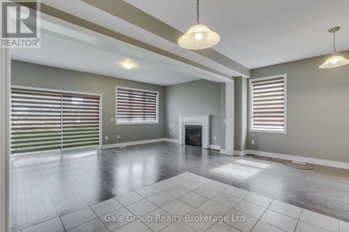 Photo 11 at 118 W Huntingford Trail, Woodstock - North, Woodstock