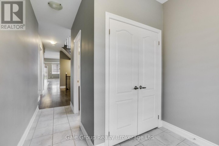 Photo 5 at 118 W Huntingford Trail, Woodstock - North, Woodstock