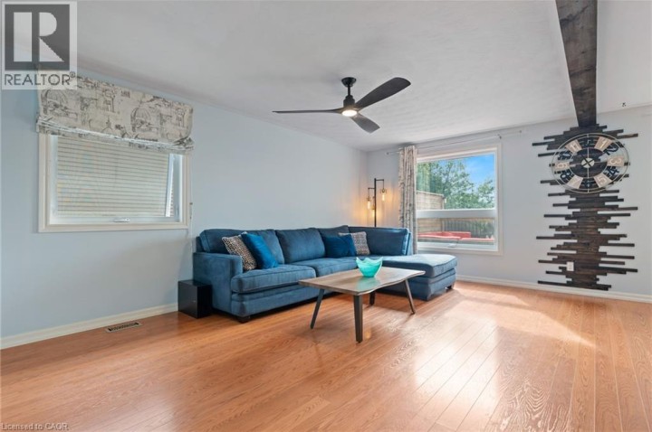 Photo 5 at 31 Beckett Boulevard, Tillsonburg