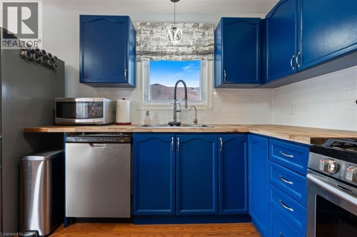 Photo 7 at 31 Beckett Boulevard, Tillsonburg