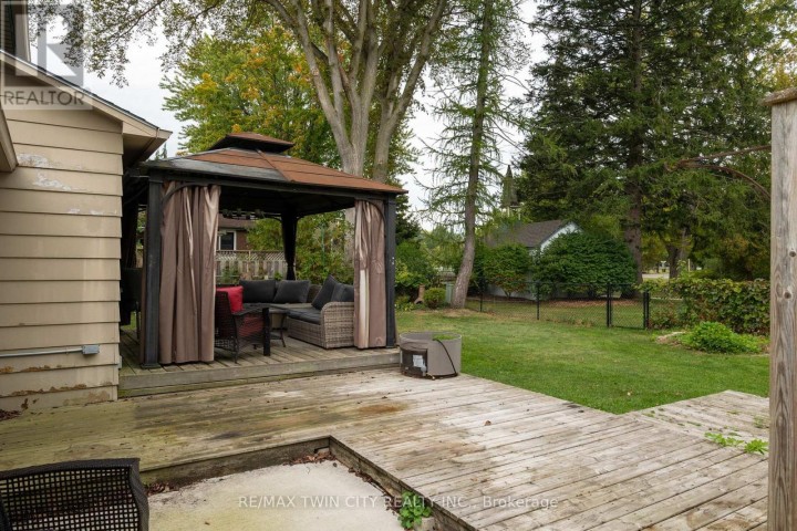 Photo 5 at 21 McCall Street, Simcoe, Norfolk County