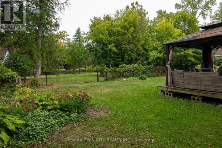 Photo 8 at 21 McCall Street, Simcoe, Norfolk County