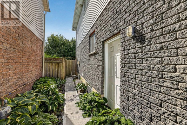 Photo 7 at 468 Lakeview Drive, Woodstock - North, Woodstock