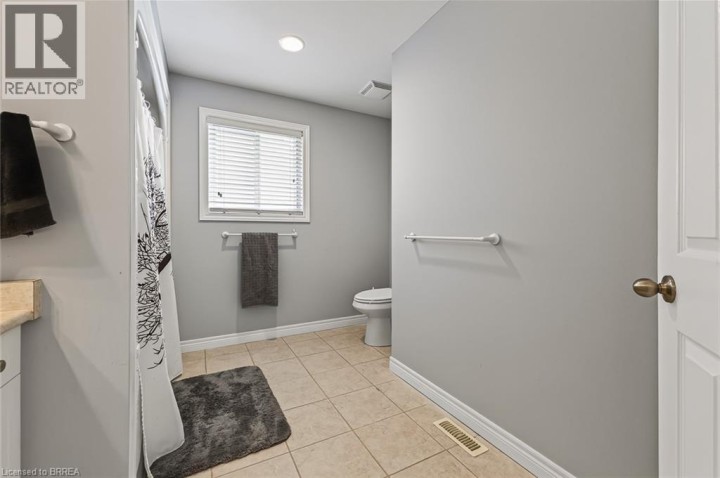 Photo 43 at 468 Lakeview Drive, Woodstock - North, Woodstock