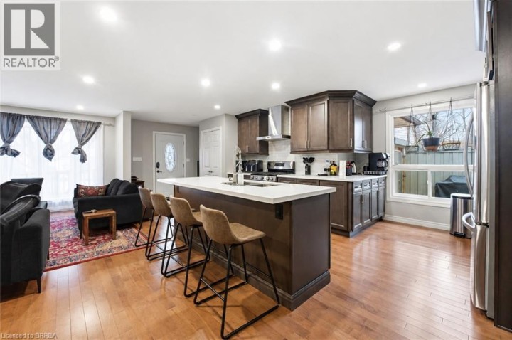 Photo 2 at 179 Banbury Road, Brantwood Park, Brantford