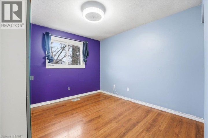 Photo 7 at 179 Banbury Road, Brantwood Park, Brantford