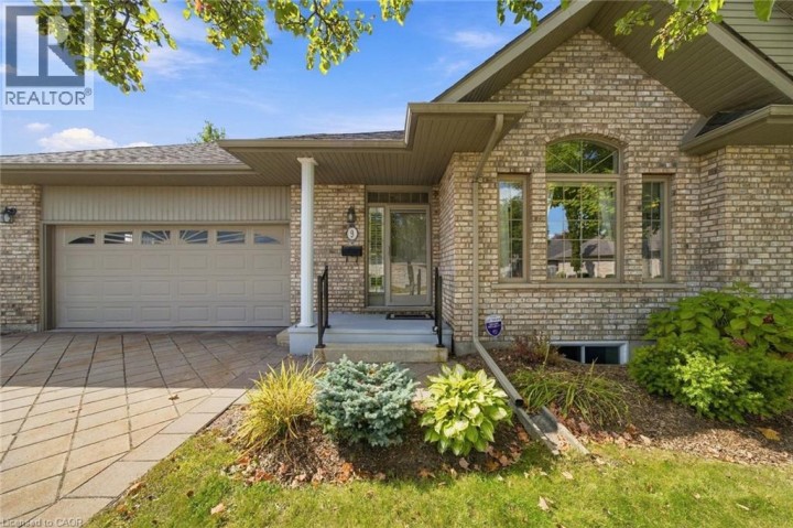 Photo 2 at 9 - 500 Lakeview Drive, Woodstock - North, Woodstock