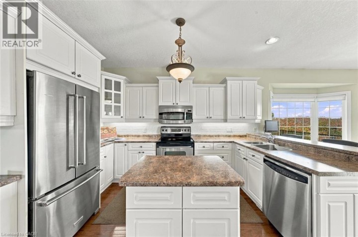 Photo 19 at 9 - 500 Lakeview Drive, Woodstock - North, Woodstock