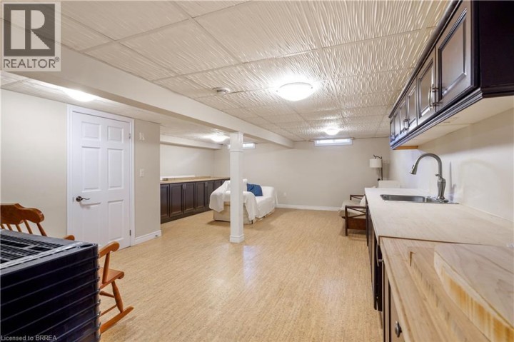 Photo 24 at 23 Palomino Drive, Lynden Hills, Brantford