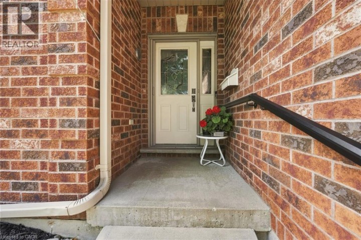 Photo 4 at 106 Kingfisher Avenue, Woodstock - North, Woodstock