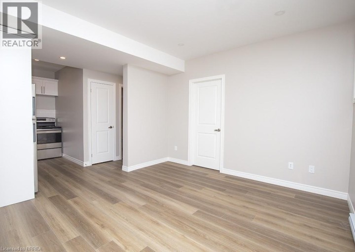 Photo 5 at 355 Wellington Street, Echo Place, Brantford