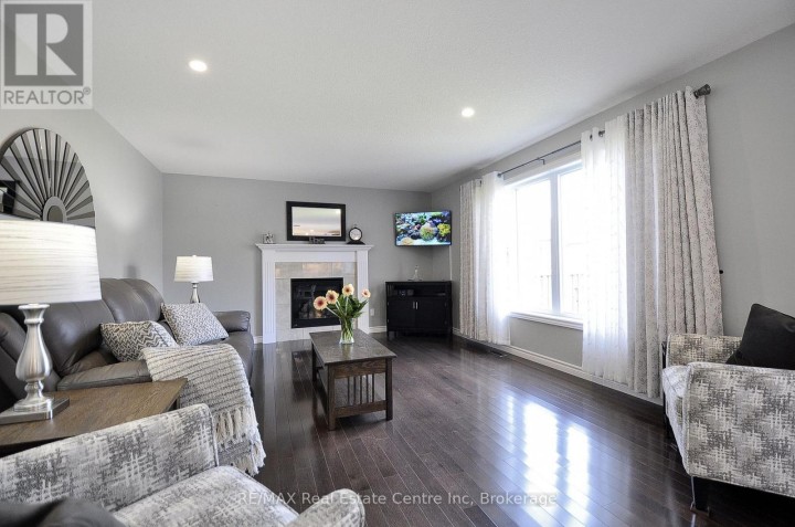 Photo 11 at 82 S Curtis Street, Innerkip, Woodstock
