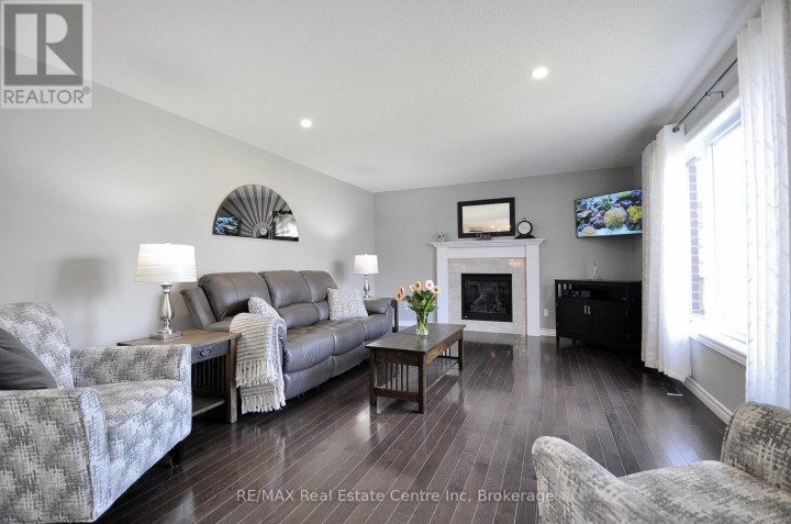 Photo 12 at 82 S Curtis Street, Innerkip, Woodstock