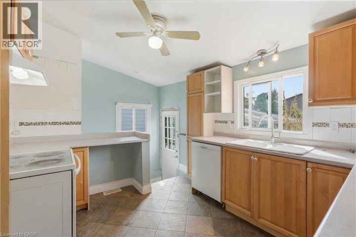 Photo 12 at 7 Tom Street, Eagle Place East, Brantford