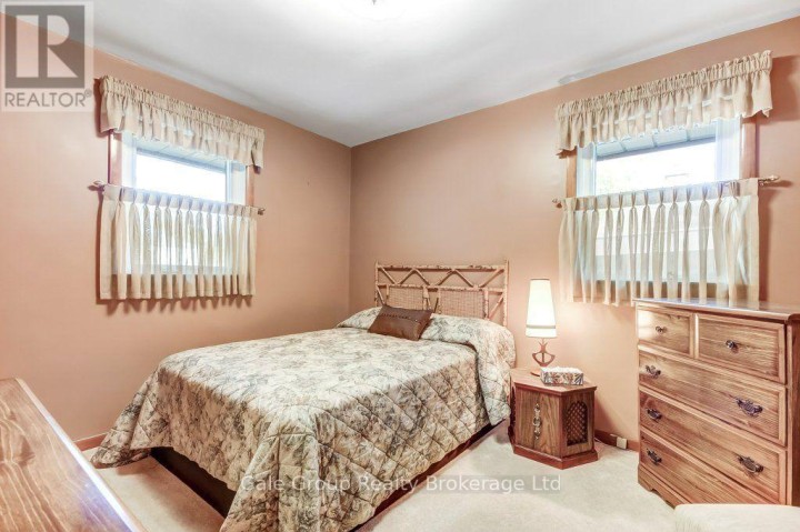 Photo 12 at 62 Aileen Drive, Woodstock - South, Woodstock