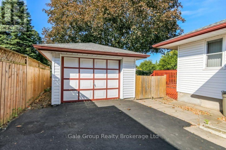 Photo 2 at 62 Aileen Drive, Woodstock - South, Woodstock
