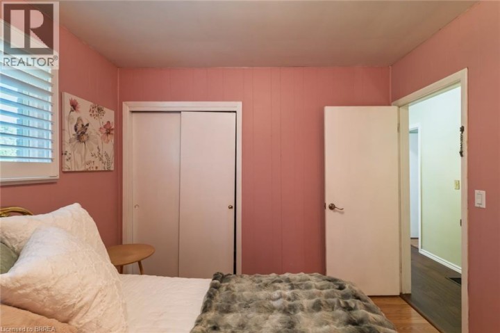Photo 17 at 19 Gillrie Court, Fairview / Greenbrier, Brantford