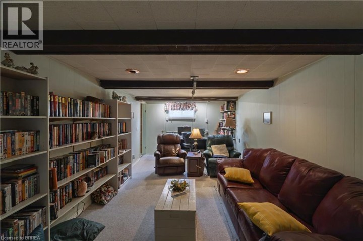 Photo 24 at 19 Gillrie Court, Fairview / Greenbrier, Brantford