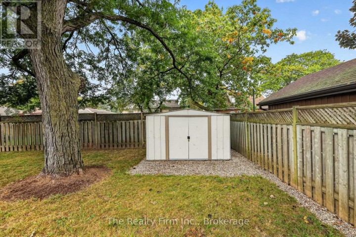 Photo 11 at 845 Sloane Street, Woodstock - North, Woodstock