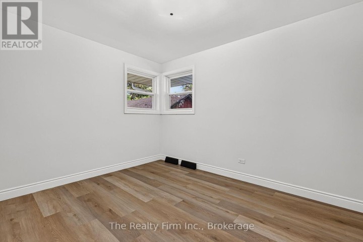 Photo 33 at 845 Sloane Street, Woodstock - North, Woodstock